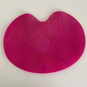 Sigma Beauty spa brush washing mat